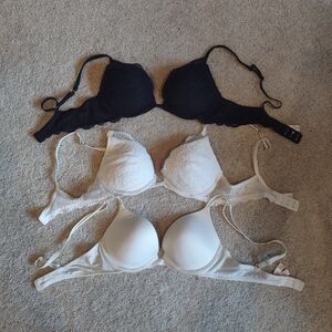 Lot of 3 Victoria's Secret Very Sexy Bras 34B
